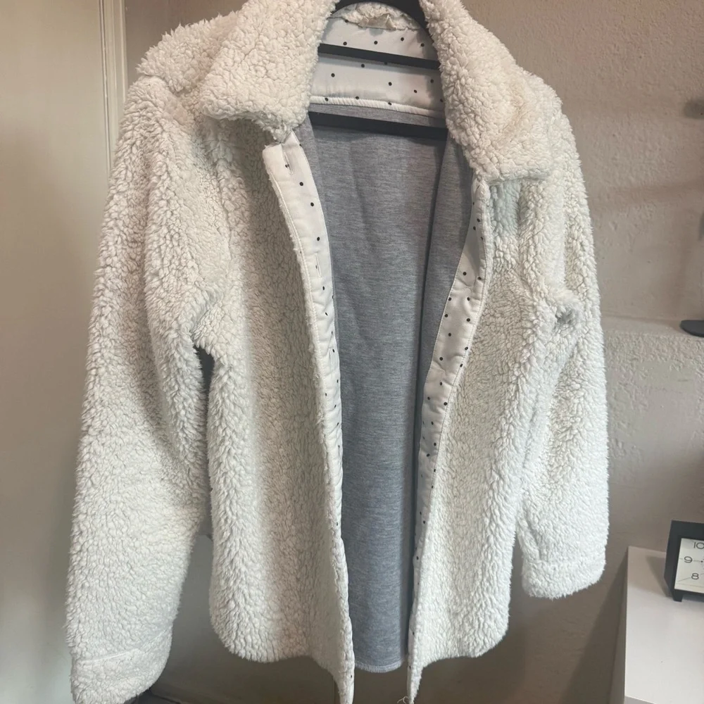 HEM & THREAD Soft White Sherpa Button Up Jacket Cardigan Size Small - Picture 12 of 15